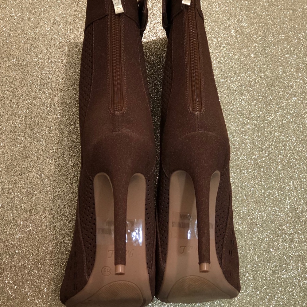 Camel boots š¢ 4 1/2 inches - Picture 3 of 4